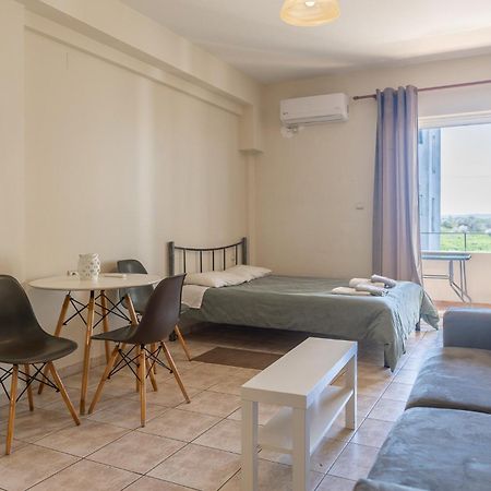 Elia Mini Suites 7 Лариса Екстер'єр фото